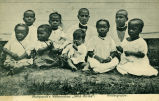 Marquardt's Völkerschau "Wild-Afrika". Kindergruppe. 